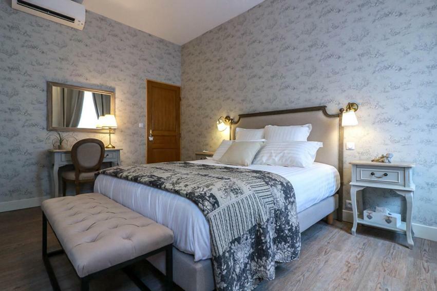 La Maison Du Poelon Hotell Labarthe-sur-Leze Exteriör bild