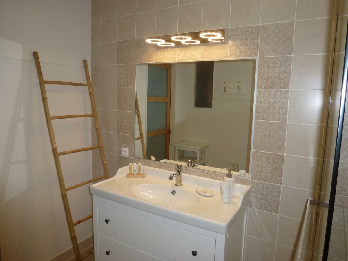 La Maison Du Poelon Hotell Labarthe-sur-Leze Exteriör bild