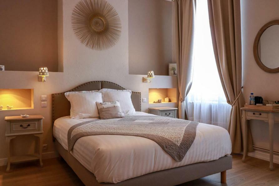 La Maison Du Poelon Hotell Labarthe-sur-Leze Exteriör bild